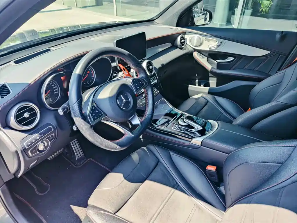Mercedes-Benz GLC AMG 2019 — фото 9
