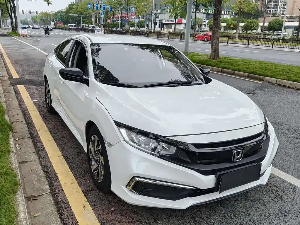 Honda Civic 2019 — фото 3
