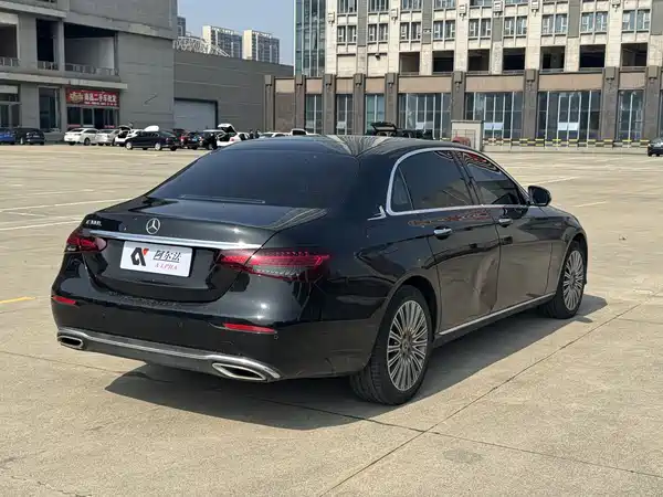 Mercedes-Benz E-Class 2023