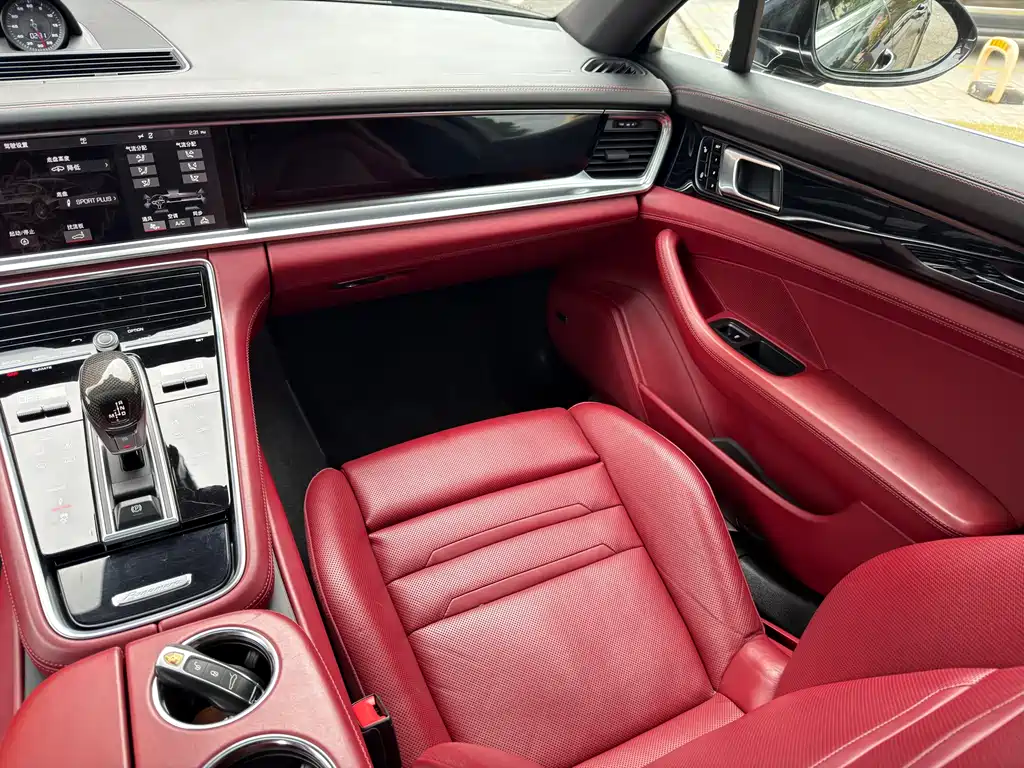 Porsche Panamera 2019 — фото 13
