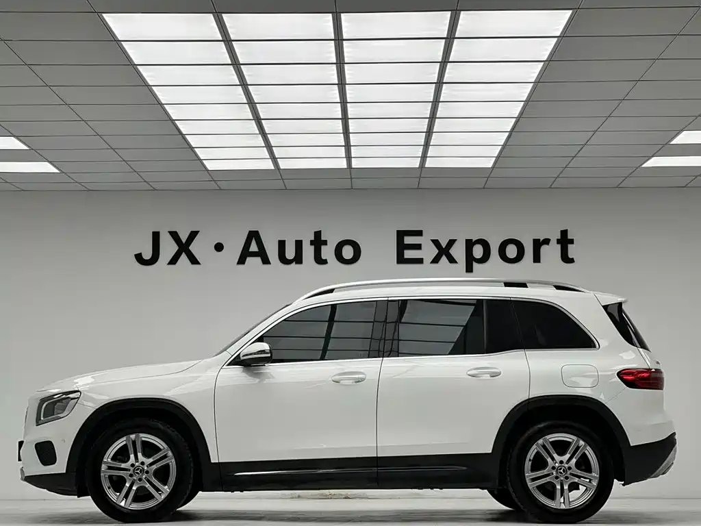 Mercedes-Benz GLB 2021