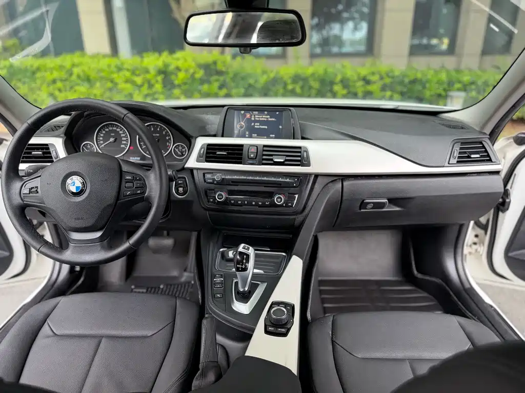 BMW 3 Series 2015
