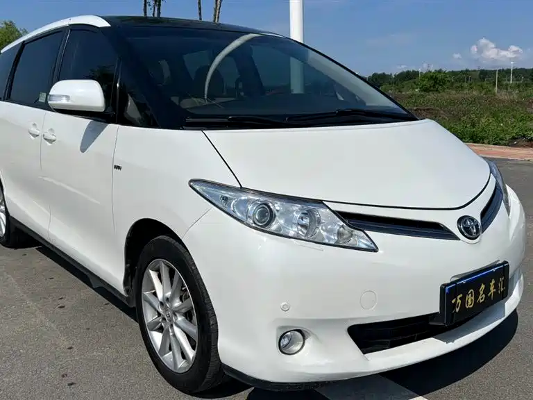 Toyota Previa 2016 — фото 2