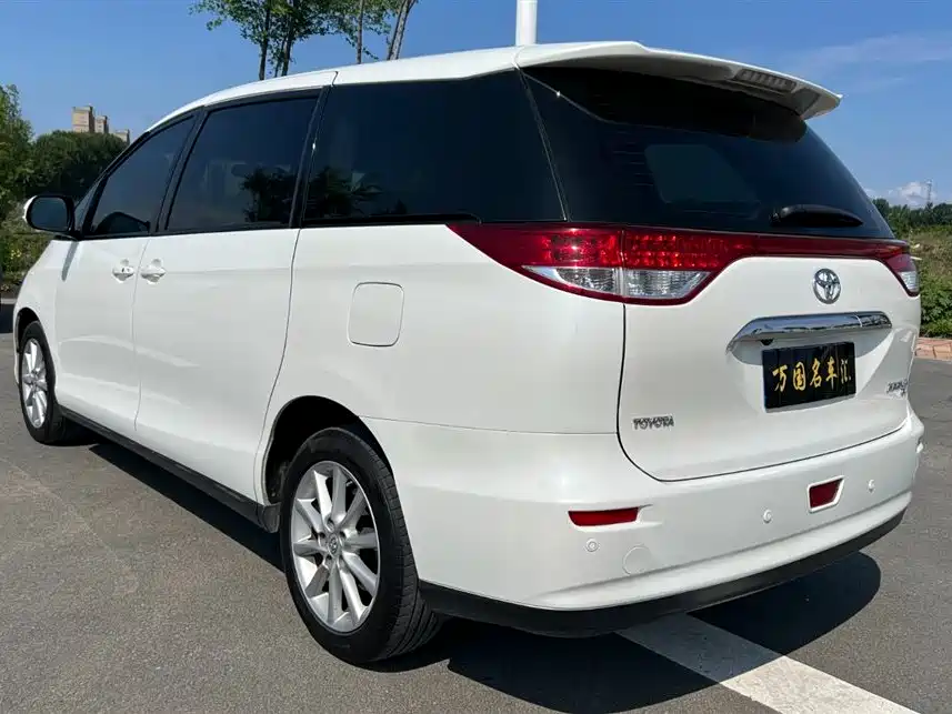 Toyota Previa 2016 — фото 5