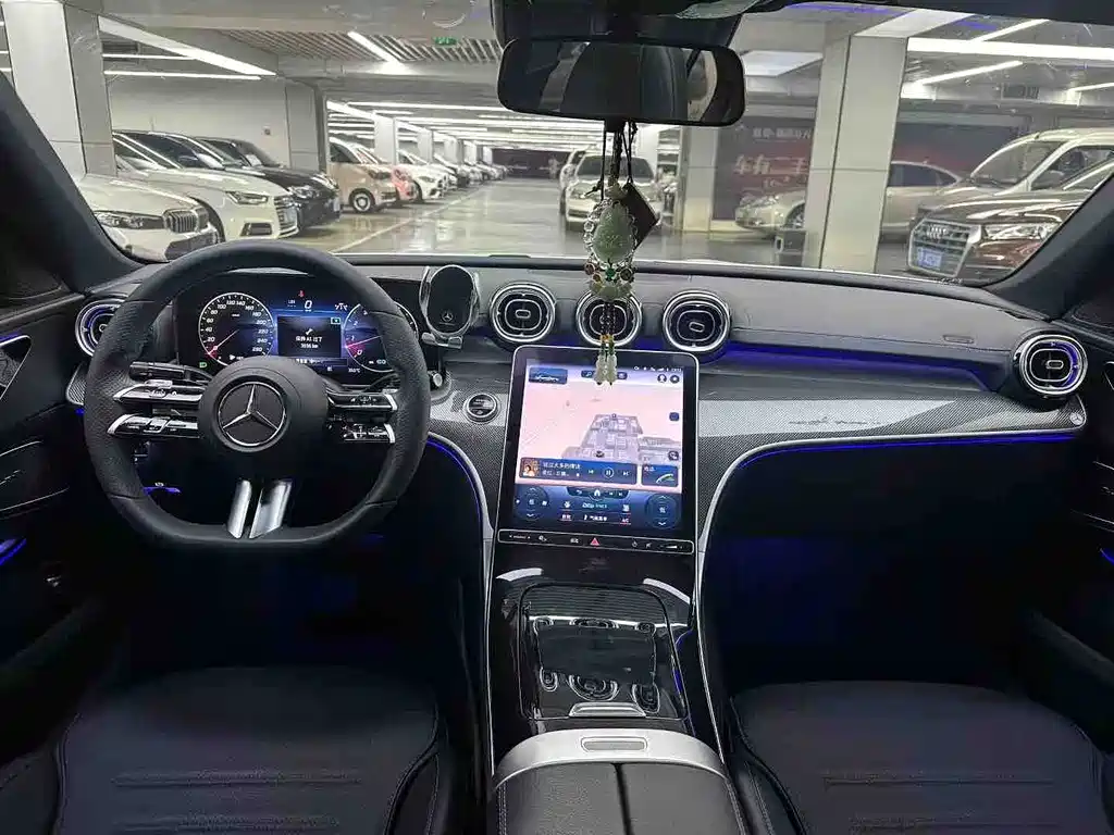 Mercedes-Benz C-Class 2023 — фото 5