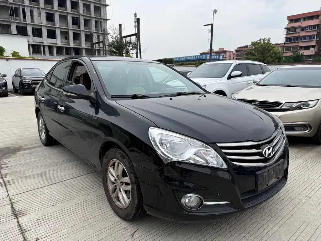 Hyundai Elantra 2015 — фото 3
