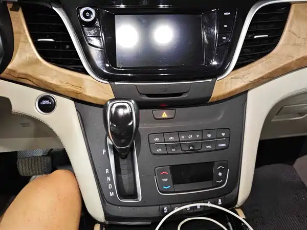 Buick GL8 2019