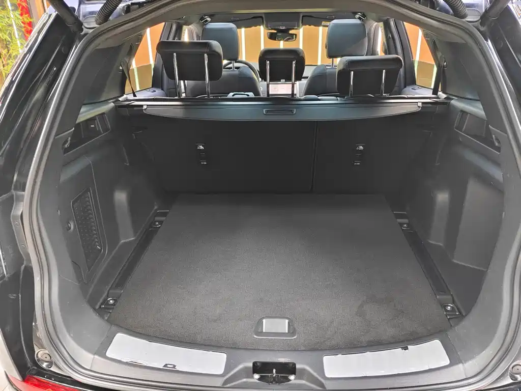 Land Rover Discovery Sport 2023 — фото 13