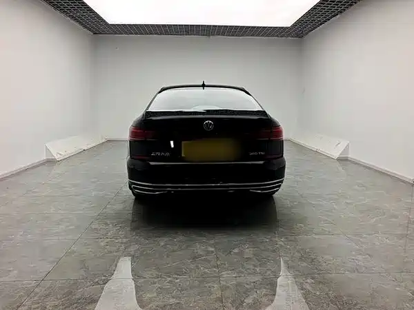 Volkswagen Passat 2024