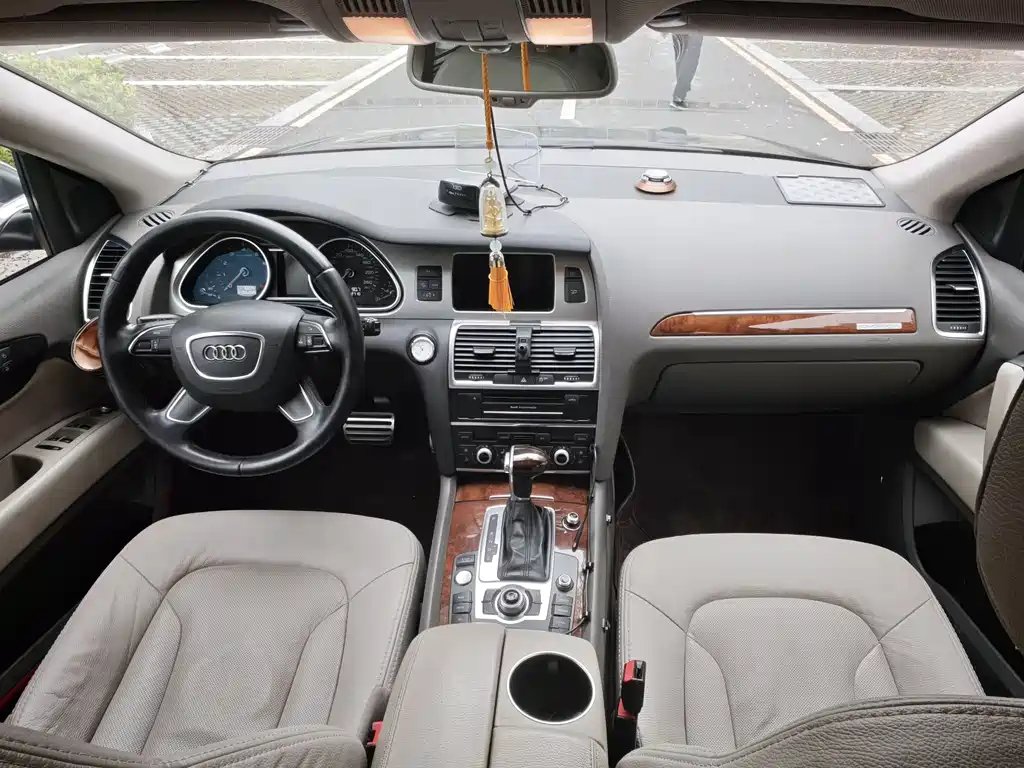 Audi Q7 2014 — фото 12