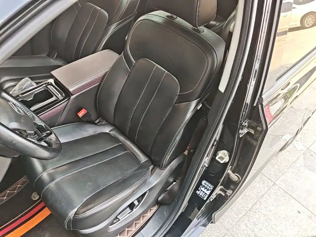 GAC Motor Trumpchi M6 2023 — фото 11