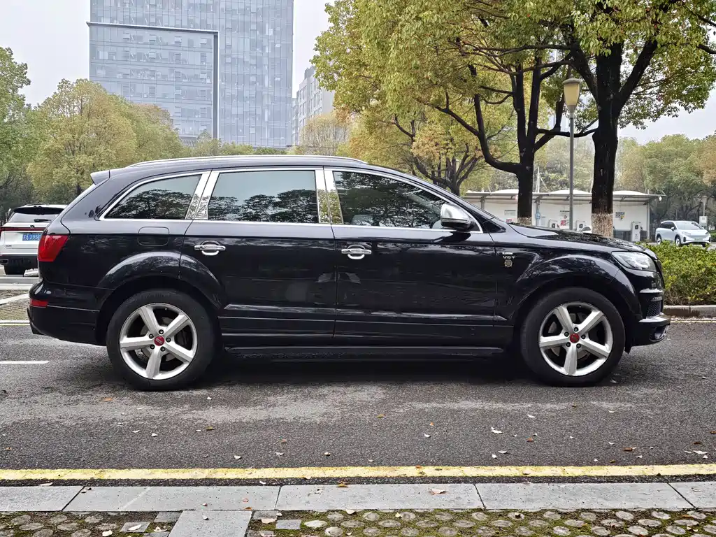 Audi Q7 2014 — фото 9