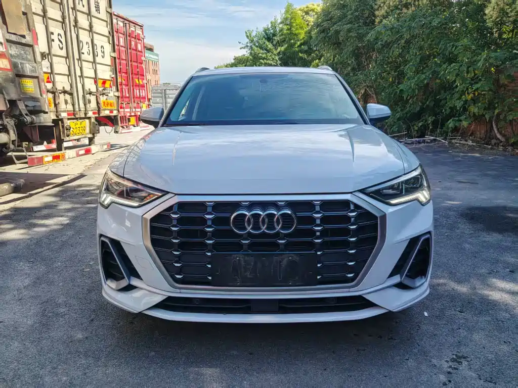 Audi Q3 2022 — фото 3