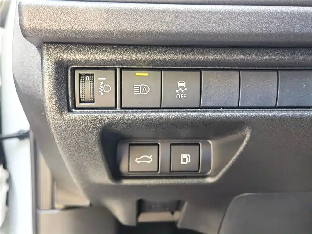 Toyota Camry 2026 — фото 22