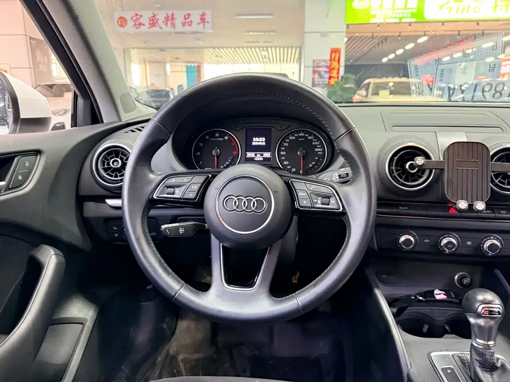 Audi A3 2020 — фото 11