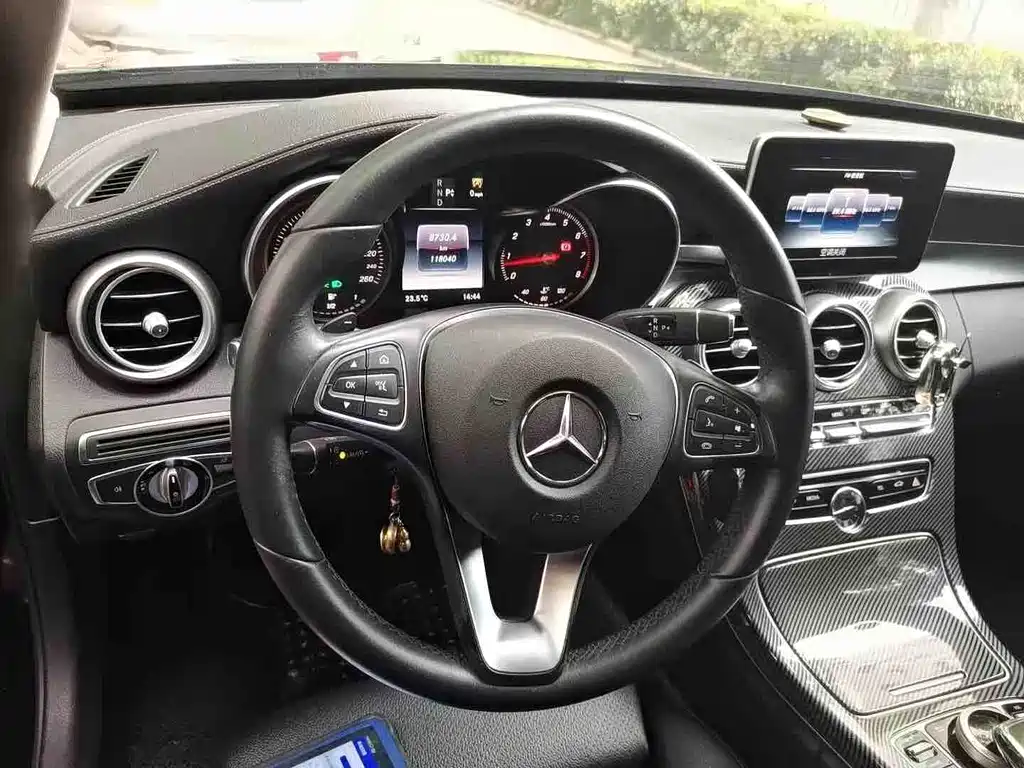 Mercedes-Benz E-Class 2016 — фото 9
