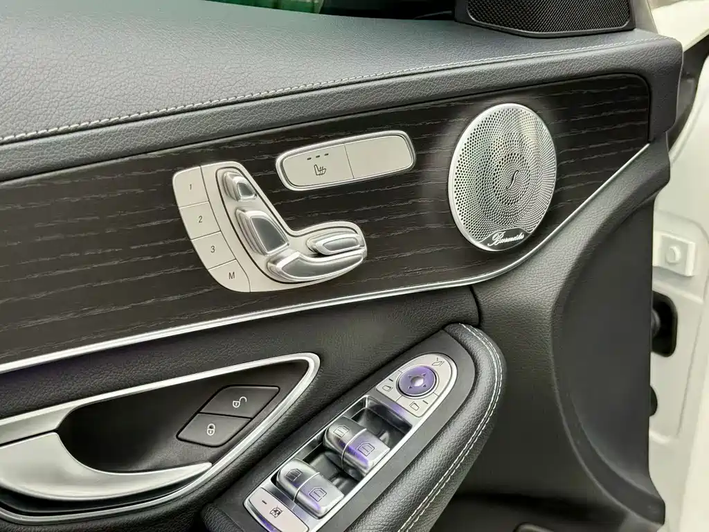 Mercedes-Benz C-Class 2021 — фото 8