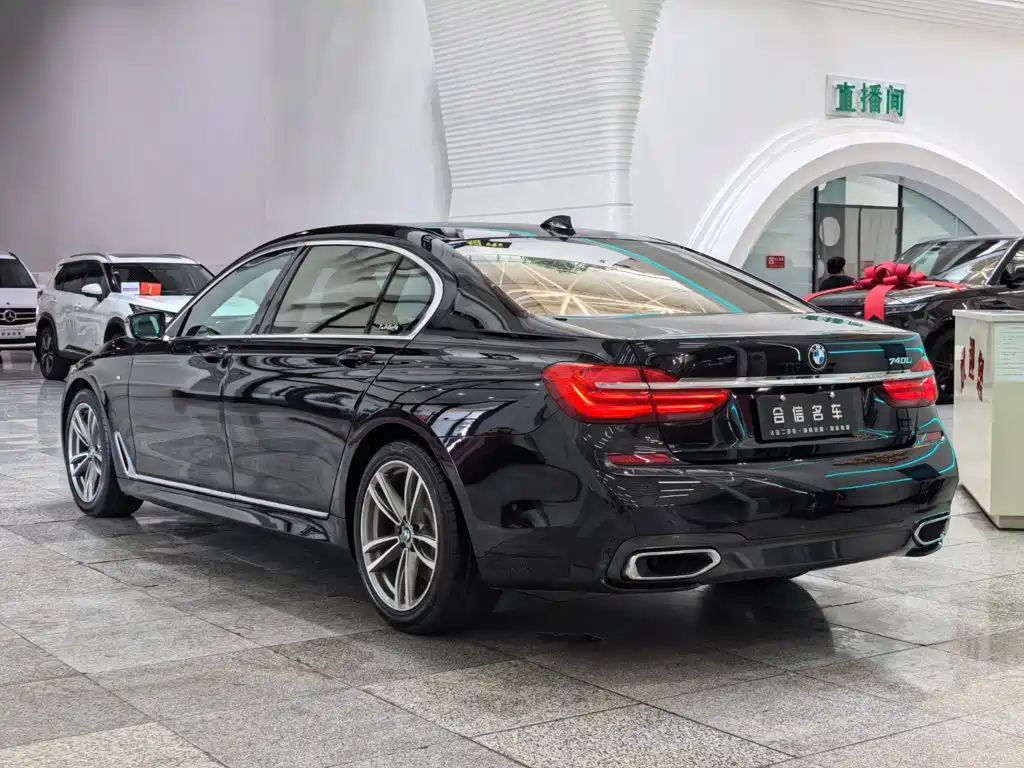 BMW 7 Series 2018 — фото 4