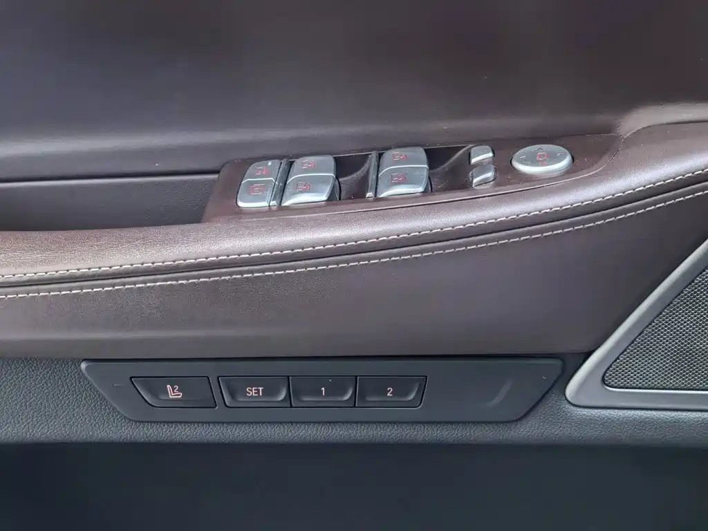 BMW 7 Series 2018 — фото 14