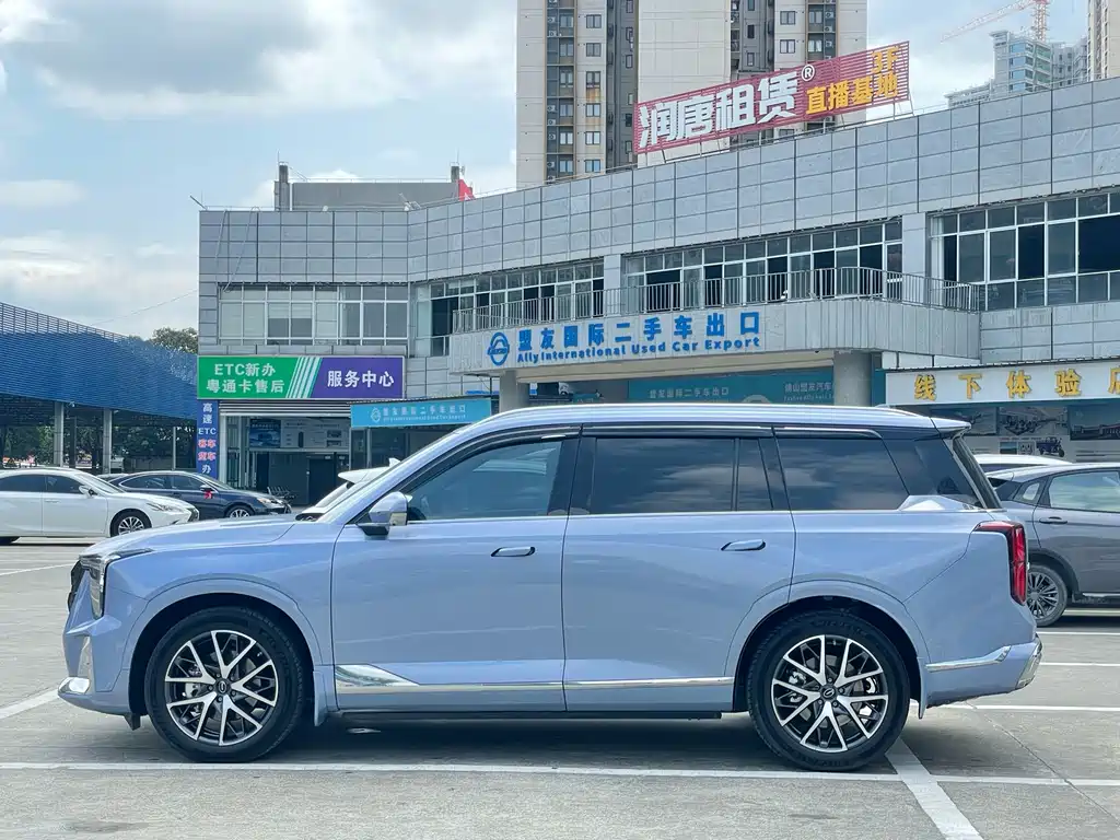 GAC Motor Trumpchi GS8 2022 — фото 40
