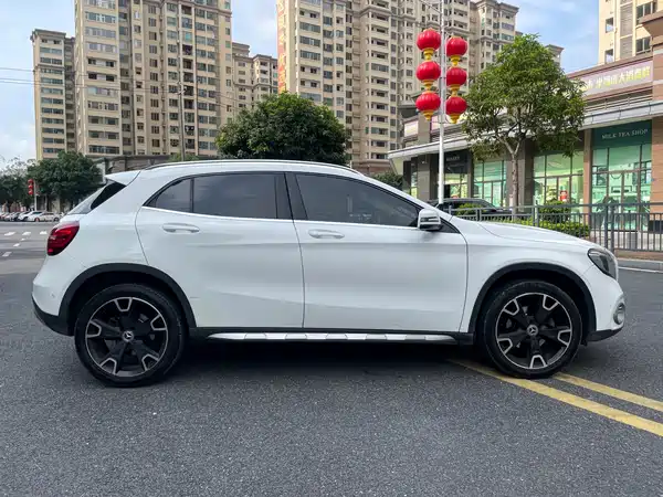 Mercedes-Benz GLA 2018