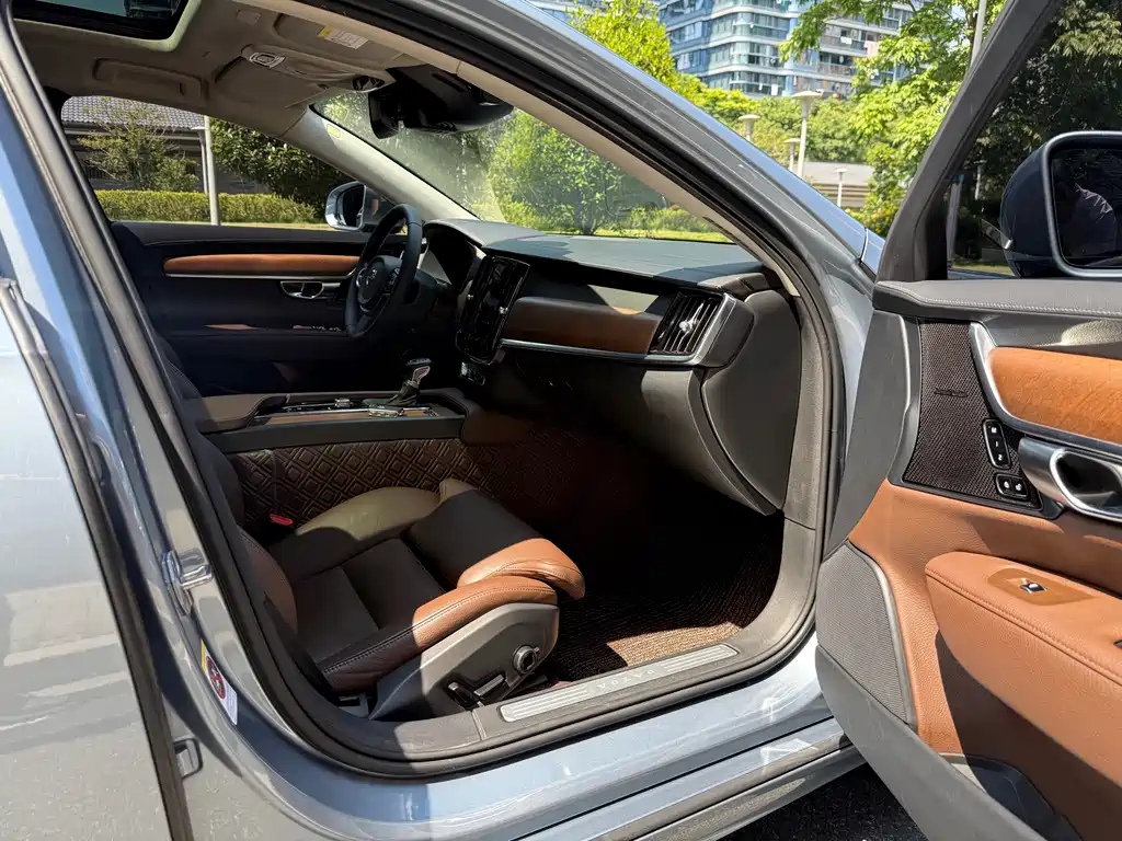 Volvo S90 2019 — фото 13