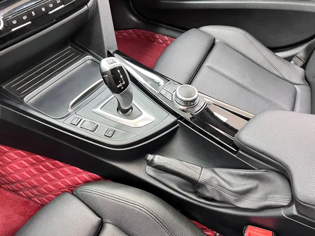 BMW 3 Series GT 2019 — фото 26
