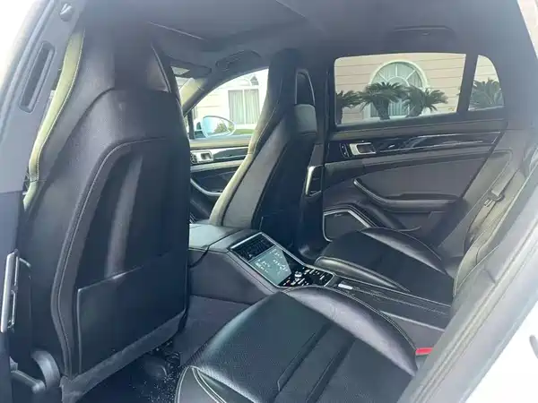 Porsche Panamera 2020