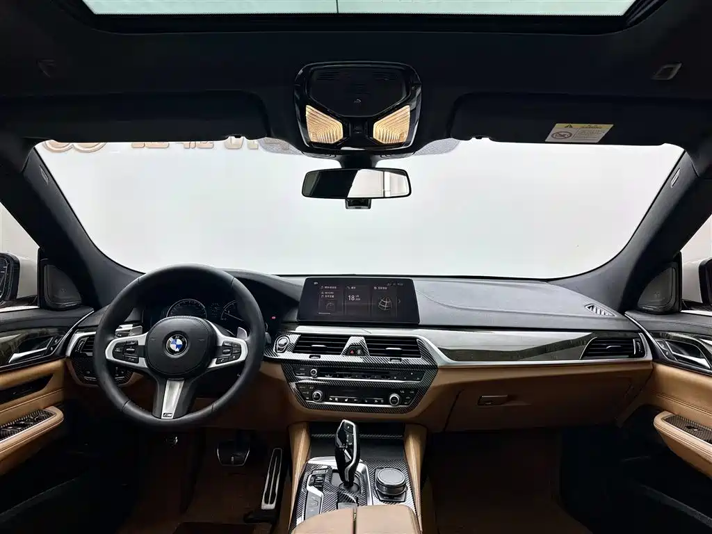 BMW 6 Series GT 2018 — фото 8