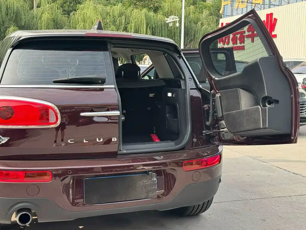 MINI Clubman 2017 — фото 19