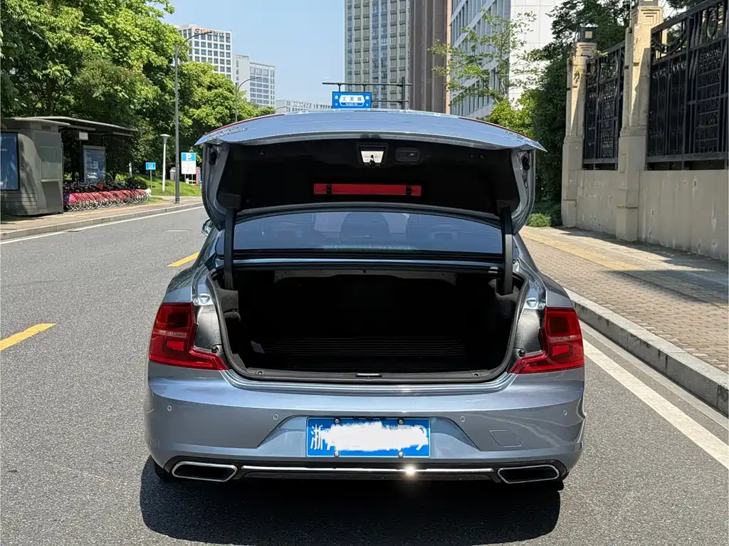 Volvo S90 2019 — фото 17