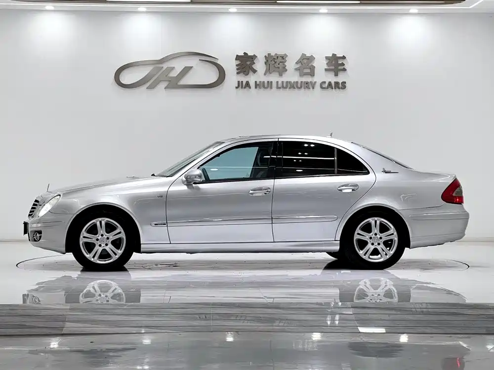 Mercedes-Benz E-Class 2008 — фото 4