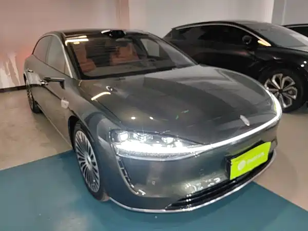 Stelato S9T 2025