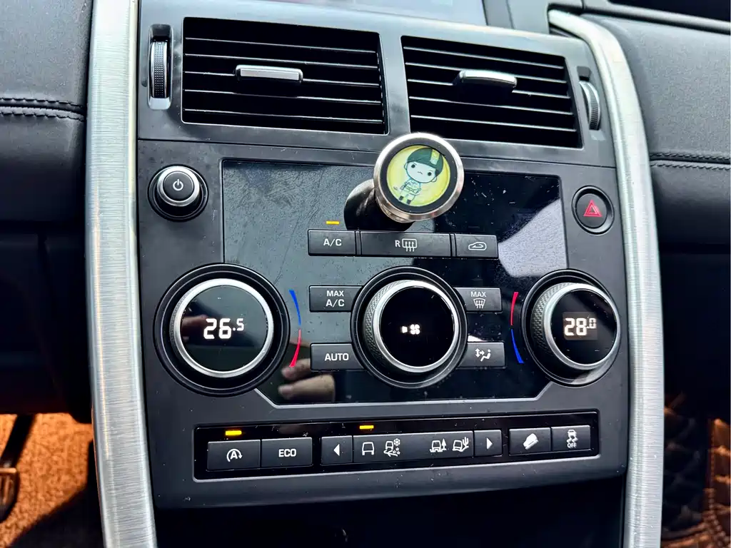 Land Rover Discovery Sport 2016 — фото 14