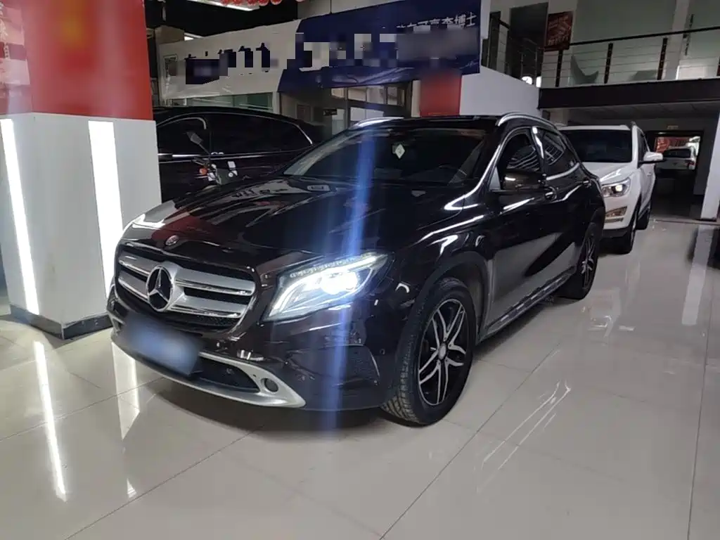 Mercedes-Benz GLA 2016 — фото 1