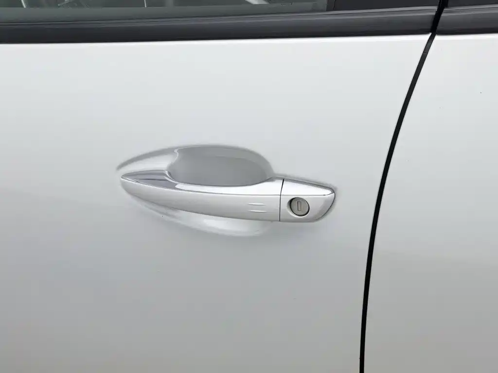 Peugeot 4008 2018 — фото 18