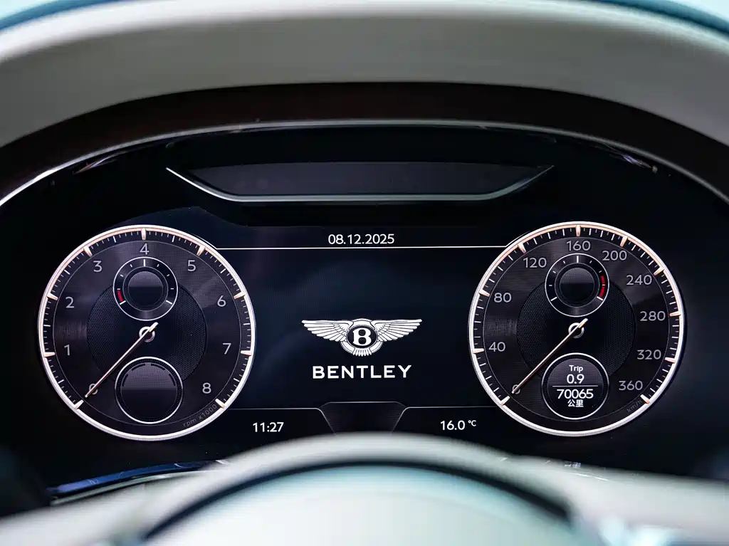 Bentley Flying Spur 2021 — фото 20