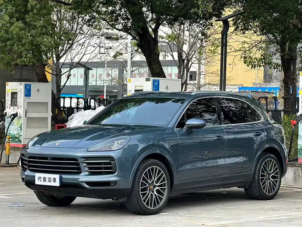 Porsche Cayenne 2018 — фото 1