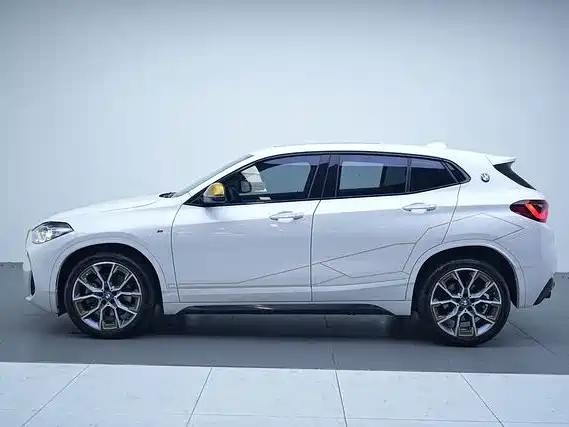 BMW X2 2023 — фото 10