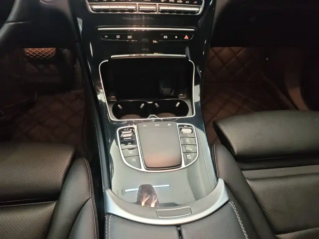 Mercedes-Benz GLC 2021 — фото 14