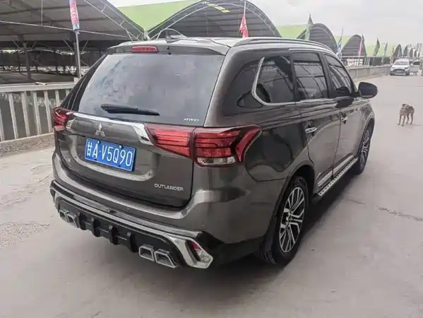 Mitsubishi Outlander 2018