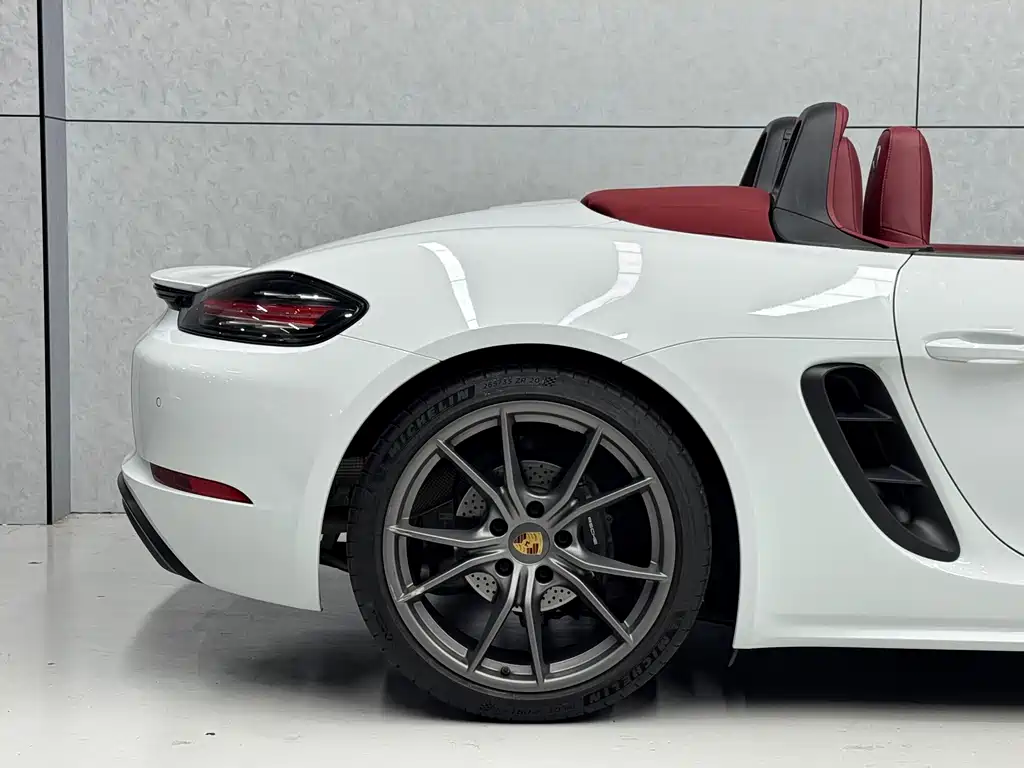 Porsche 718 2022 — фото 16