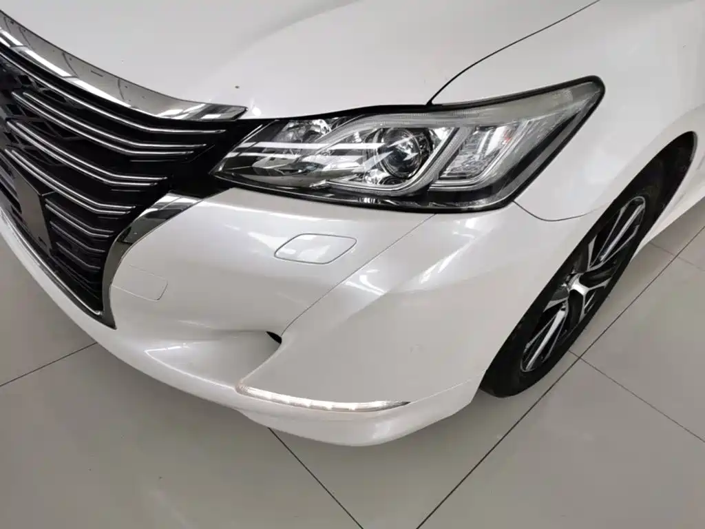 Toyota Crown 2019 — фото 24