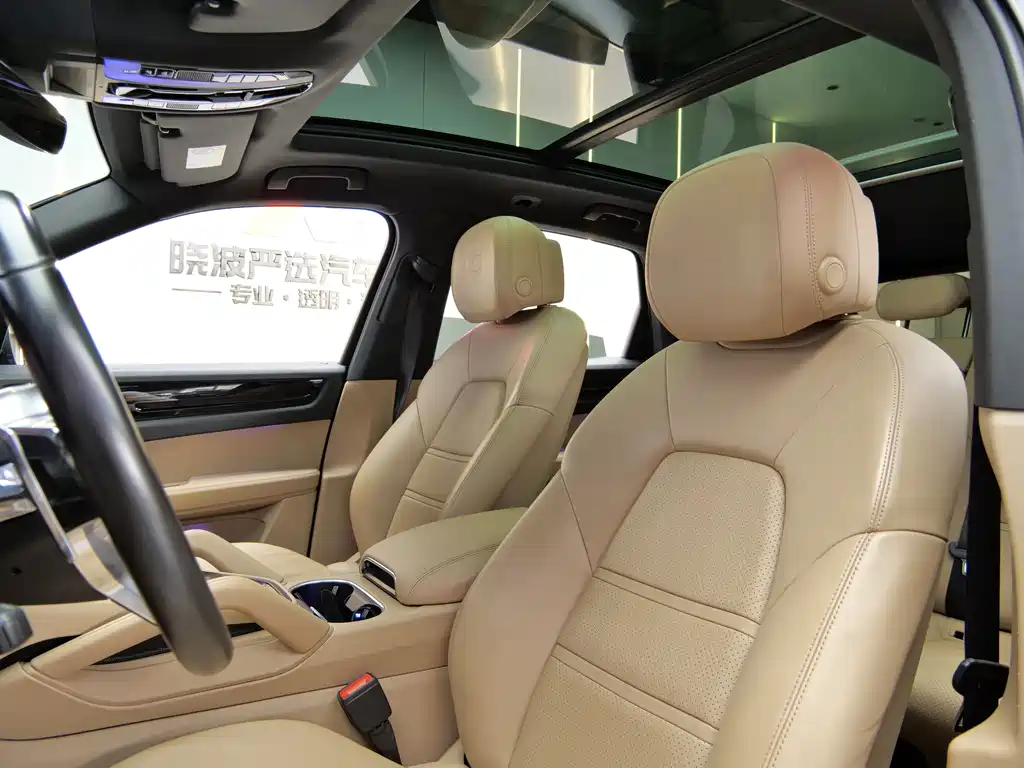 Porsche Cayenne 2019 — фото 11