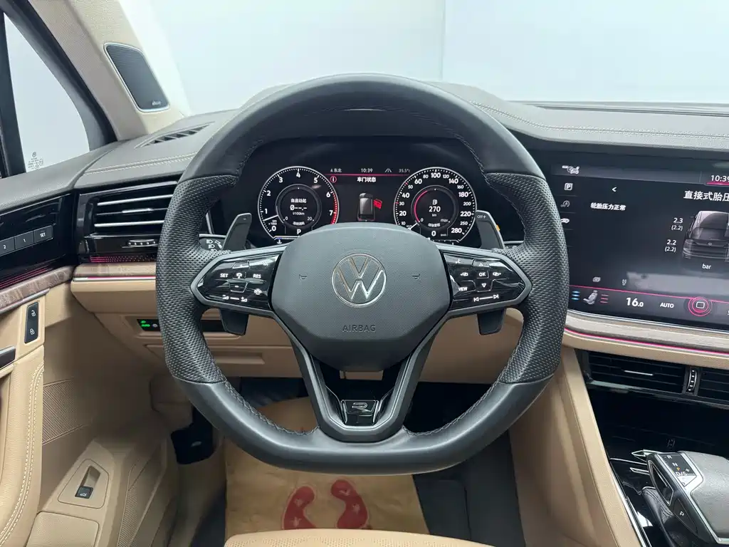 Volkswagen Touareg 2019 — фото 15