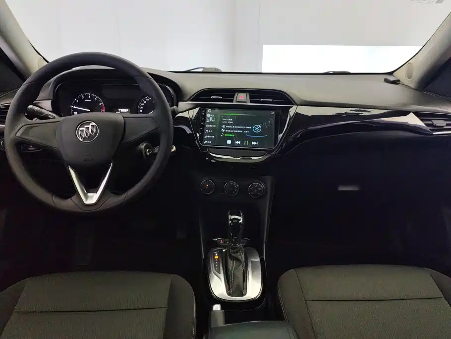Buick Excelle 2018 — фото 11