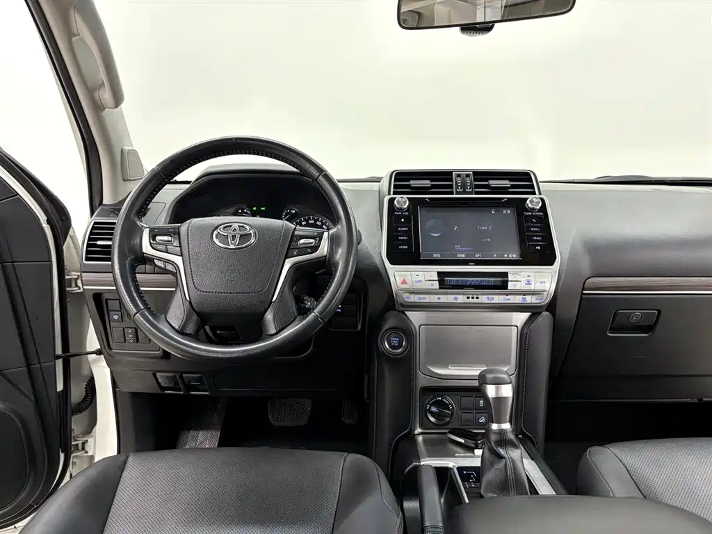 Toyota Prado 2020 — фото 12