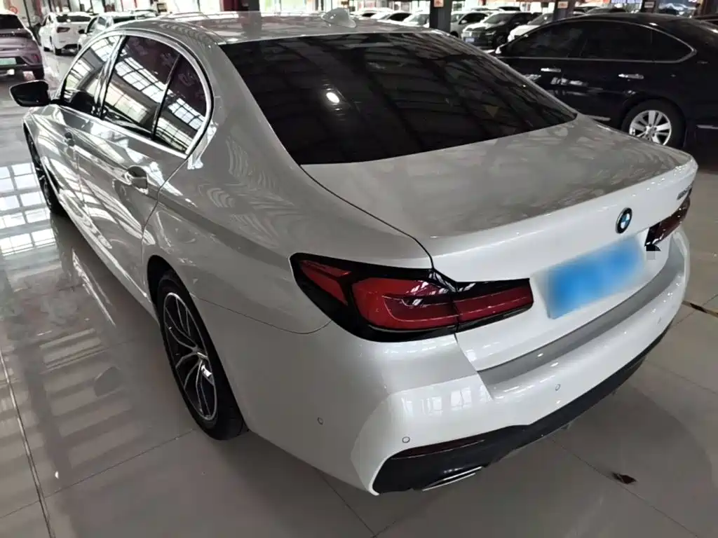 BMW 5 Series 2024
