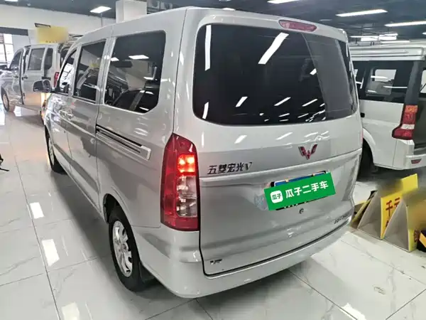 Wuling Hongguang V 2024