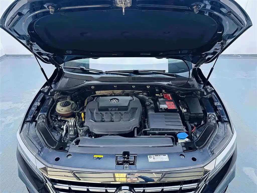 Volkswagen Passat 2019 — фото 12